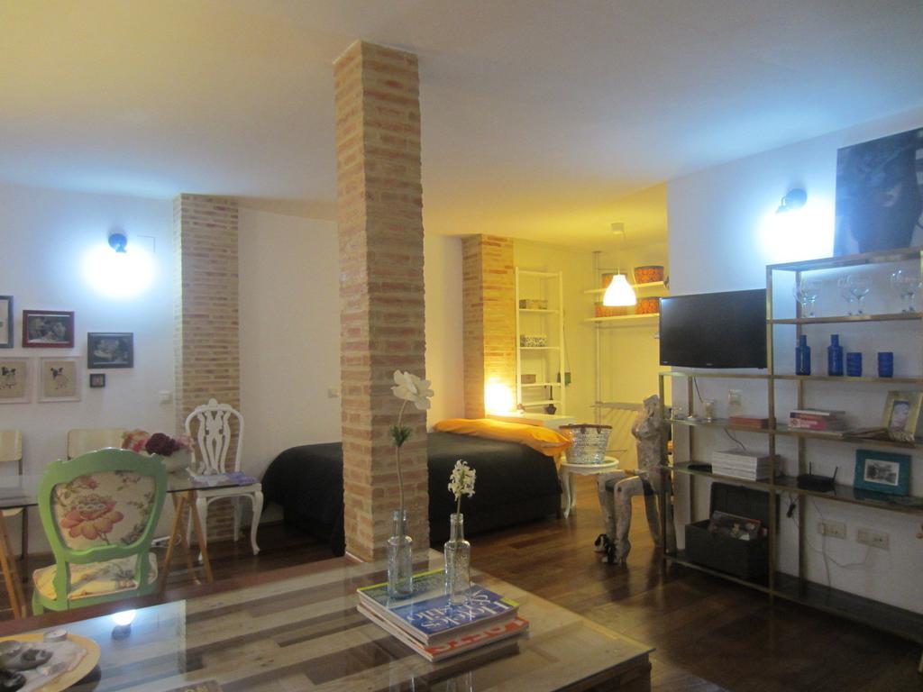 Living Valencia Studio Serranos Leilighet Rom bilde